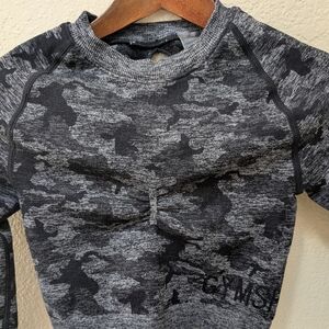 Gymshark Adapt Camo Seamless Long Sleeve Crop Top. Size Small